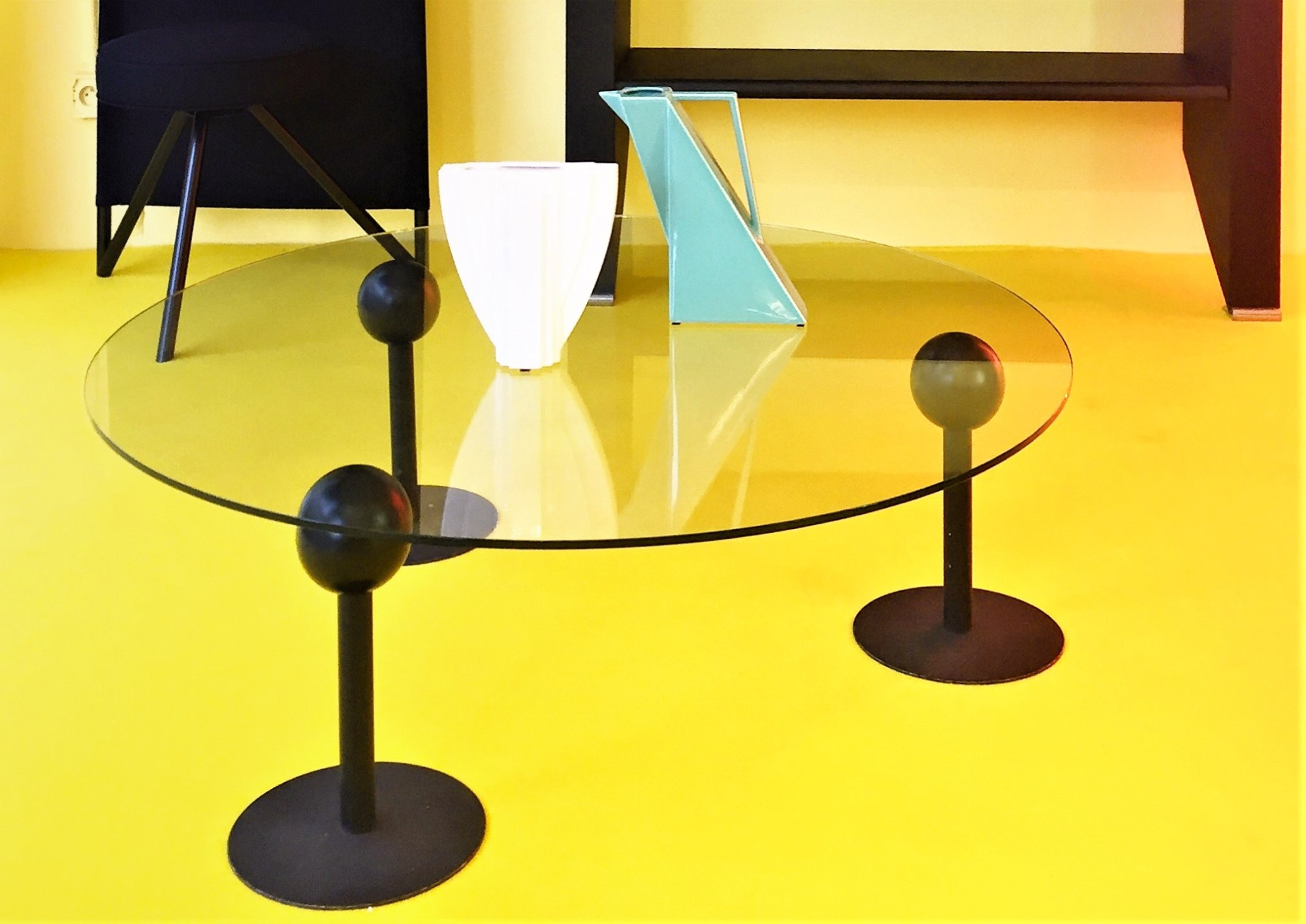 remix-gallery-table-pepper-young-philippe-starck.jpg